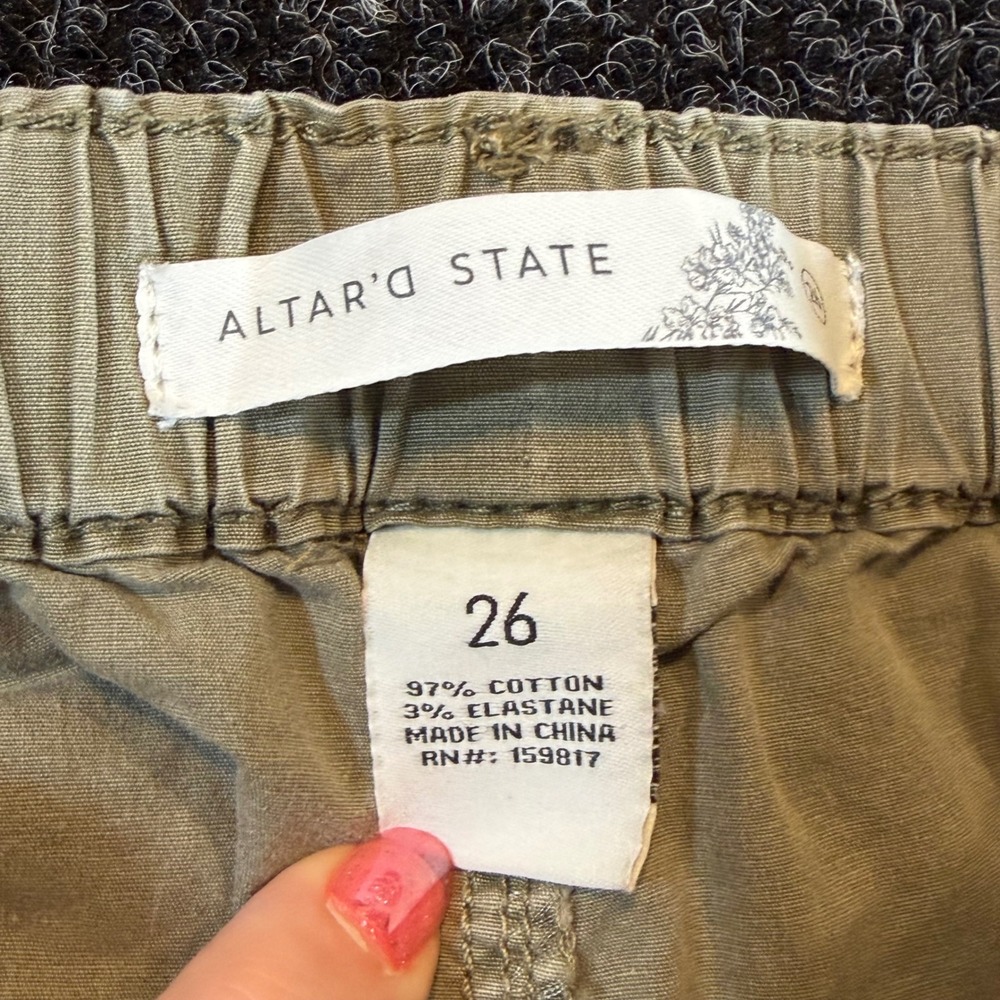 Altar'd State Womens Olive Green Khaki Cargo Utility Pants Straight Leg Size 26 - Picture 6 of 9